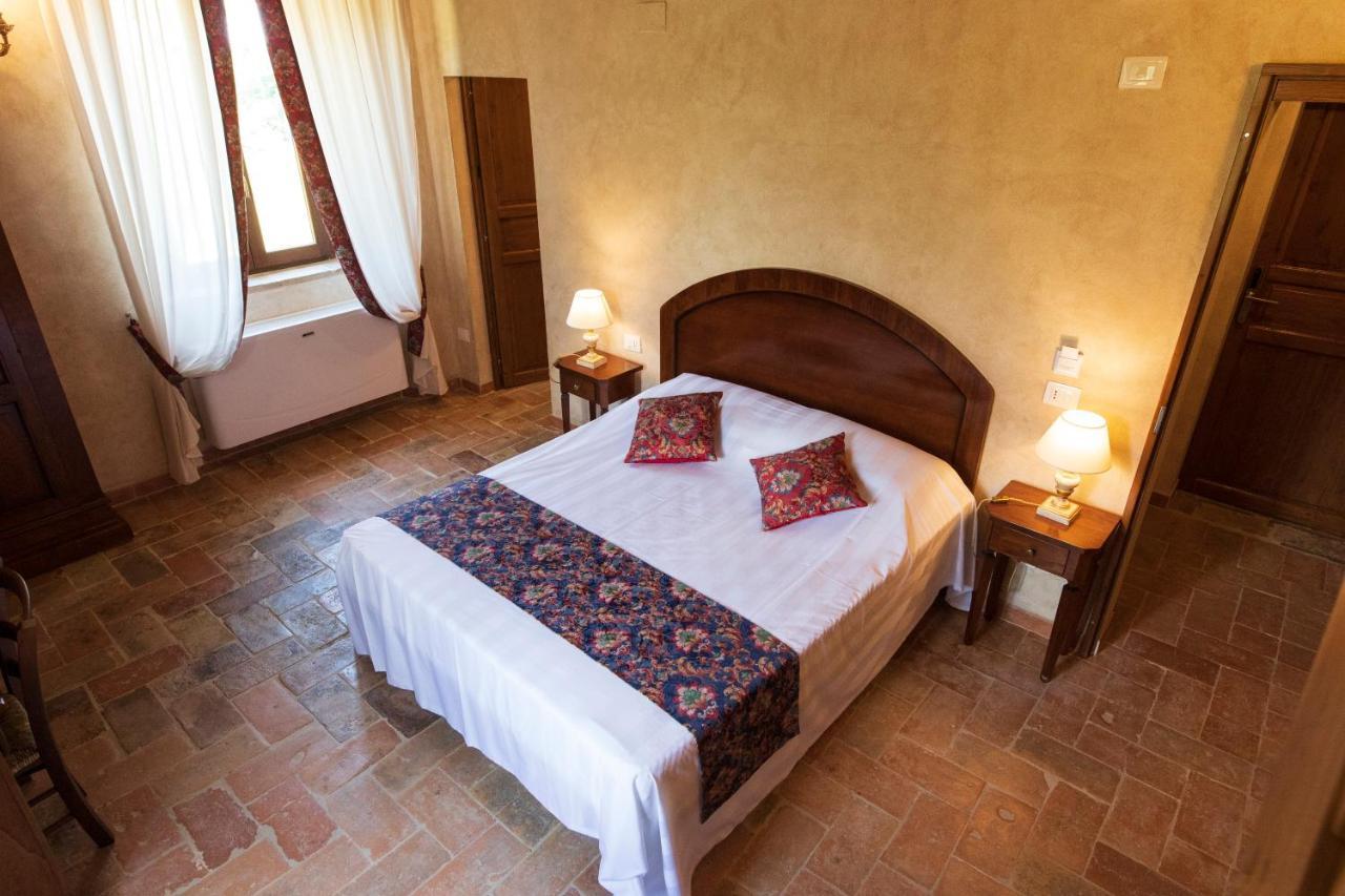 Locanda Di Montegiove Fano Buitenkant foto