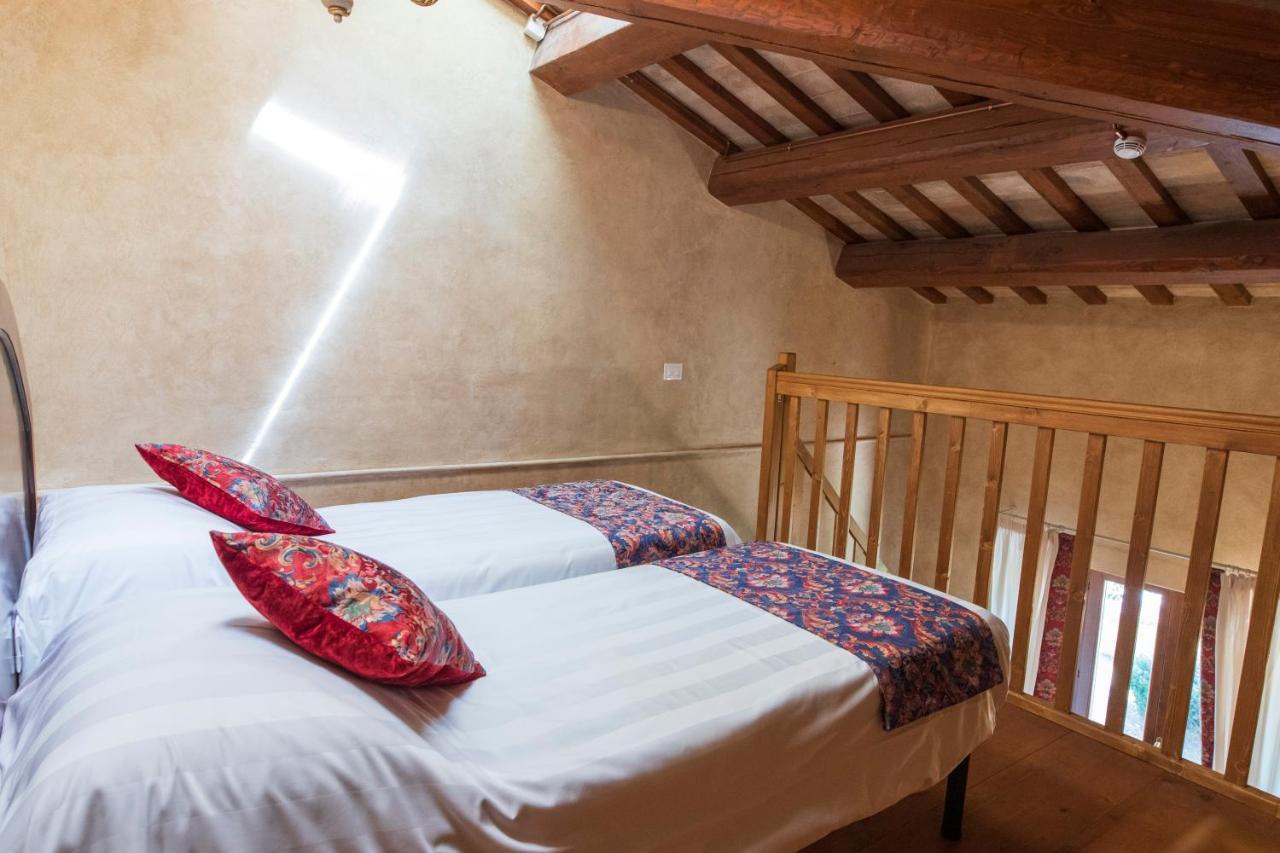 Locanda Di Montegiove Fano Buitenkant foto
